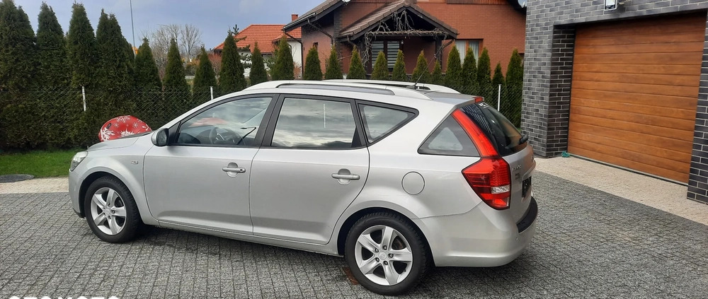 Kia Ceed cena 18700 przebieg: 236000, rok produkcji 2012 z Słupsk małe 326